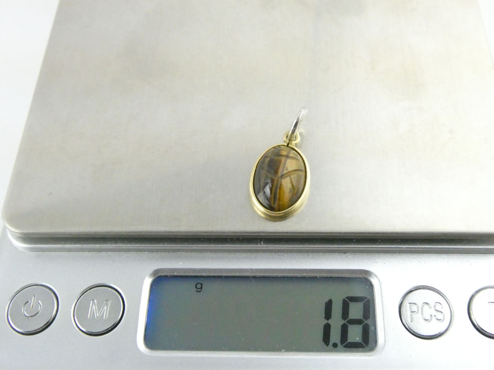 Vintage Unmarked Gold Fill Metal Tigers Eye Scarab Pendant Charm 1.8g .75 Inch