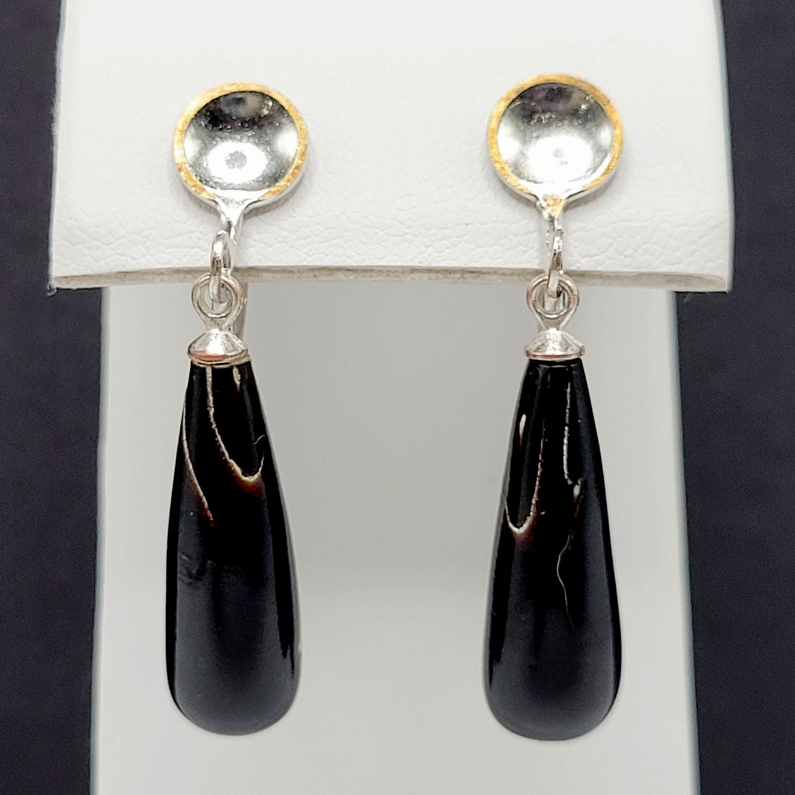 Hawaiian Natural Black Coral Teardrop Torpedo Mixed Tone Vtg Screw Back Earrings