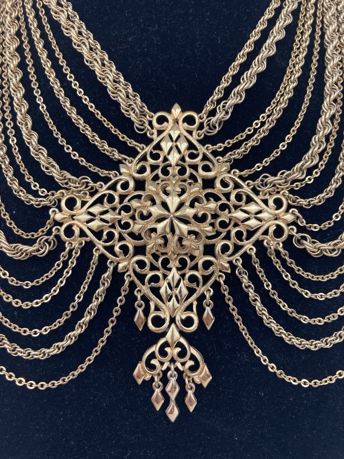 Vintage 1969 Monet Festoon Necklace Gold Tone Statement Piece Rare Excellent