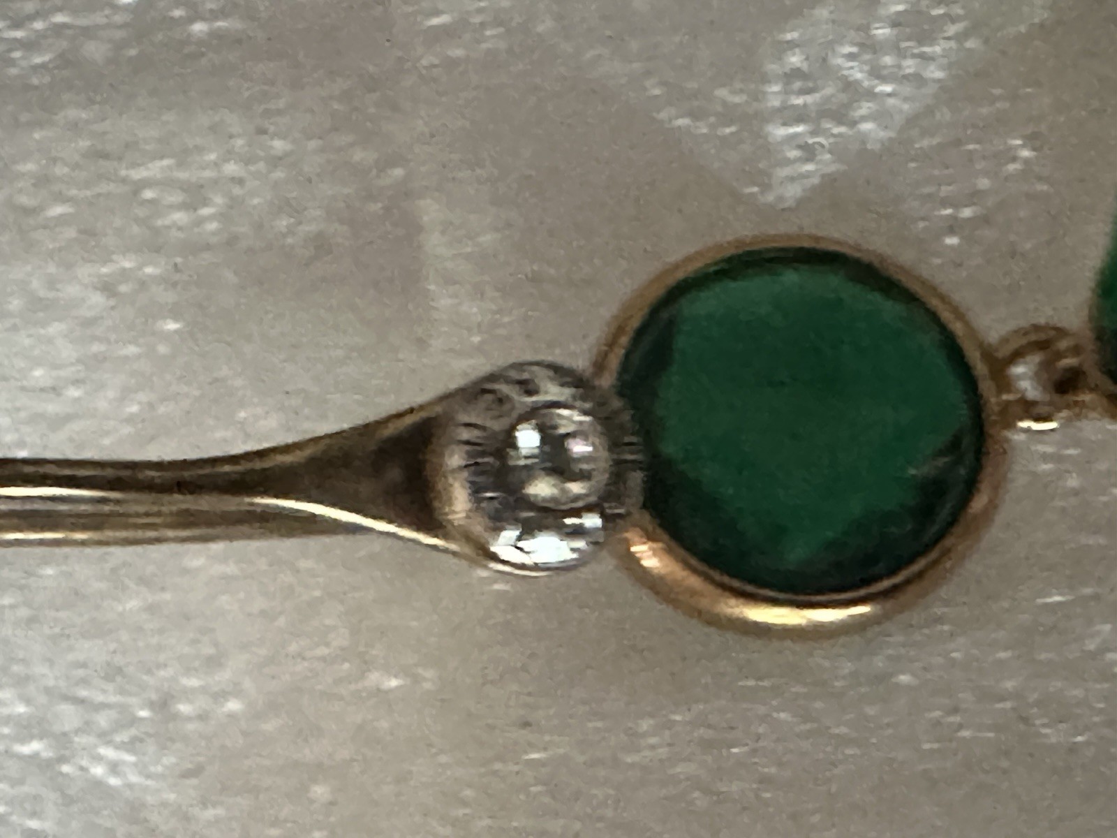 Stunning Lanthanon Green Crystal Gold Henri Bendel Vintage Dangling Earrings NWT