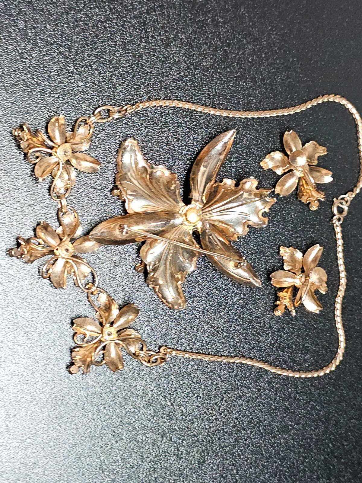 Vtg Goldtone ORCHID Flower Purple Rhinestone Parure Brooch Pin Necklace Earrings