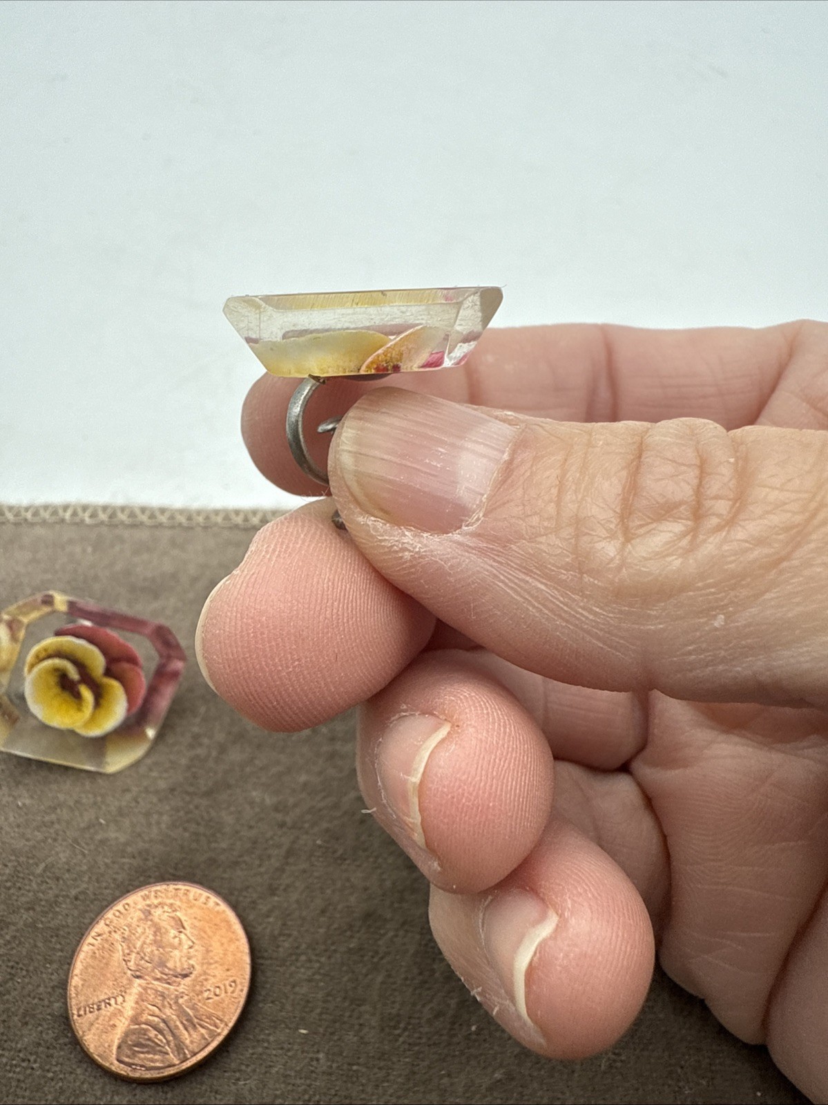 Vintage Reverse Carved Pansy Lucite Screw On Back Earrings