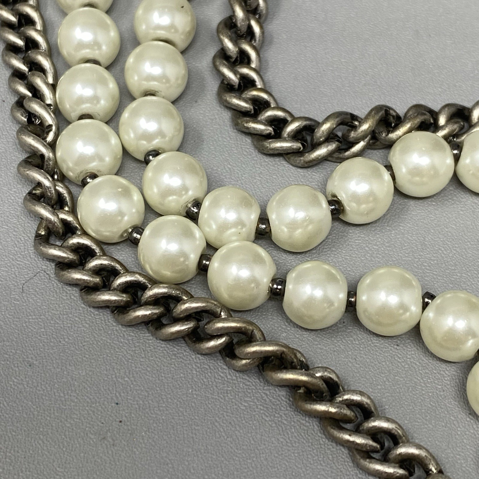 Loft Necklace Chunky Fringe Layered Multistrand Imitation Pearl Chain Collar 20″