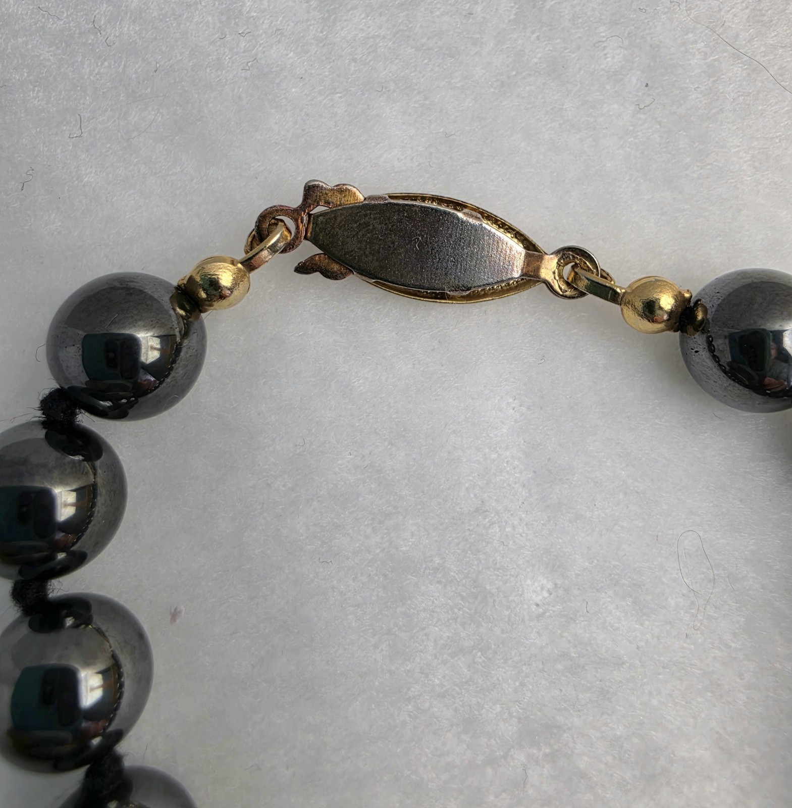Vintage Genuine 24″ Hematite 8mm Round Bead Necklace Hand Knotted Secure Clasp