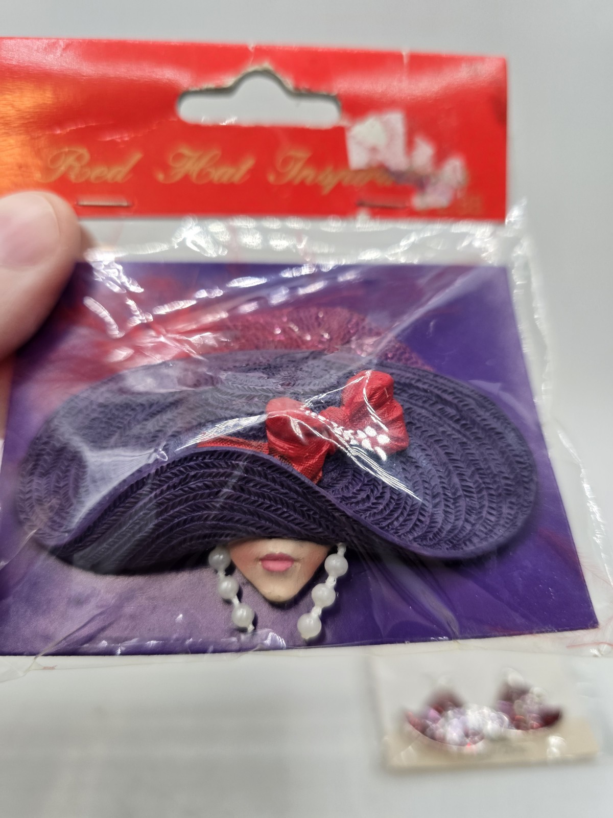 Vintage Red Hat Society “Red Hat Inspirations” Brooch and Earing set, New items
