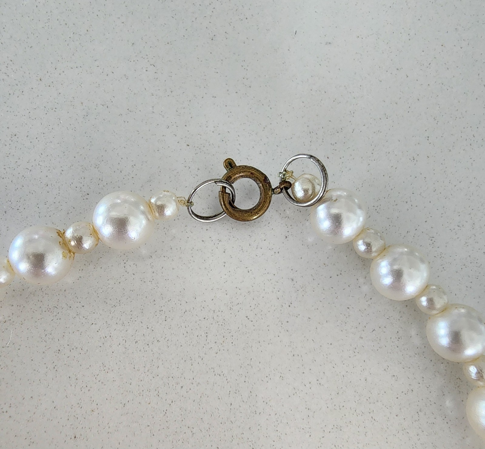 Vintage 23″ Graduated 3 1/4 cm – 3/4 cm Chunky Ivory Faux Pearl Choker Necklace