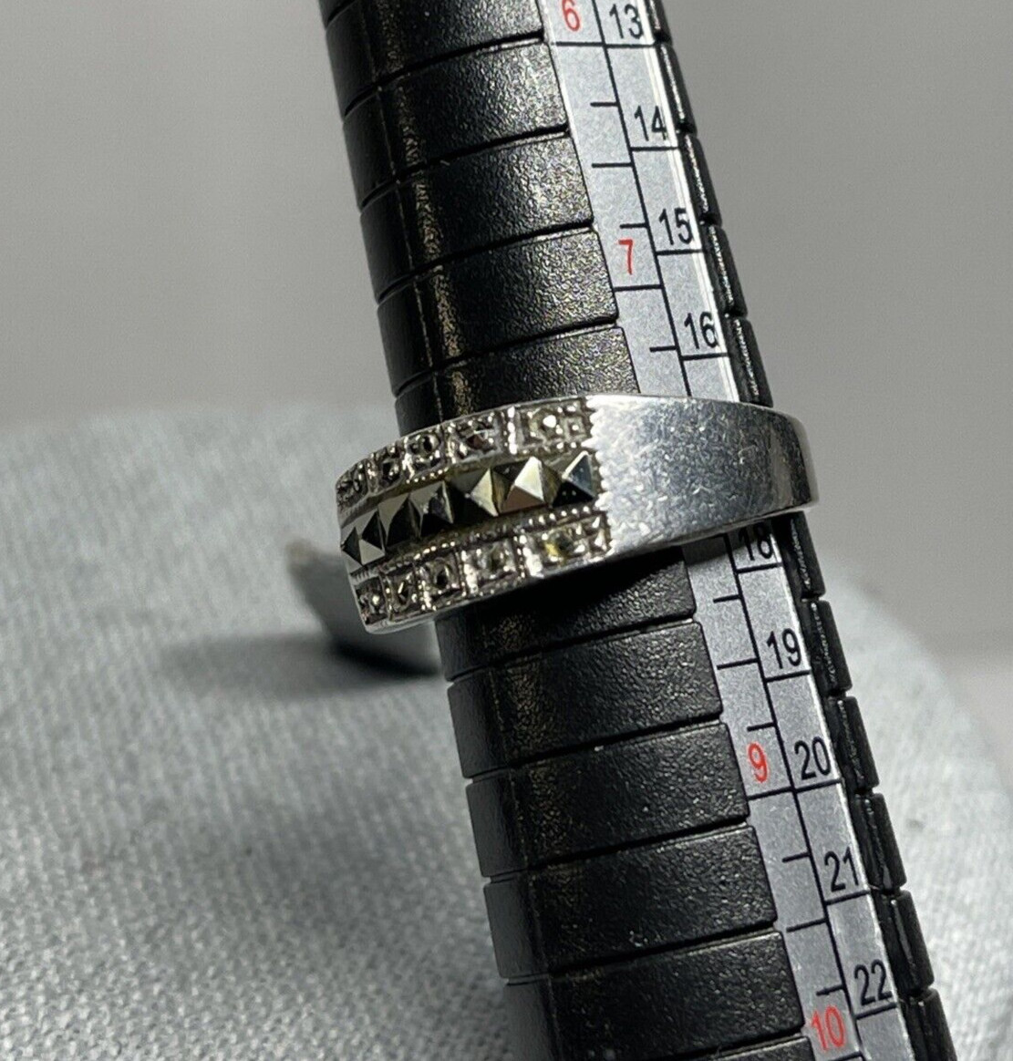 925 Sterling Silver Marcasite Signed CW Hallmark Ring size 7.5 – Vintage