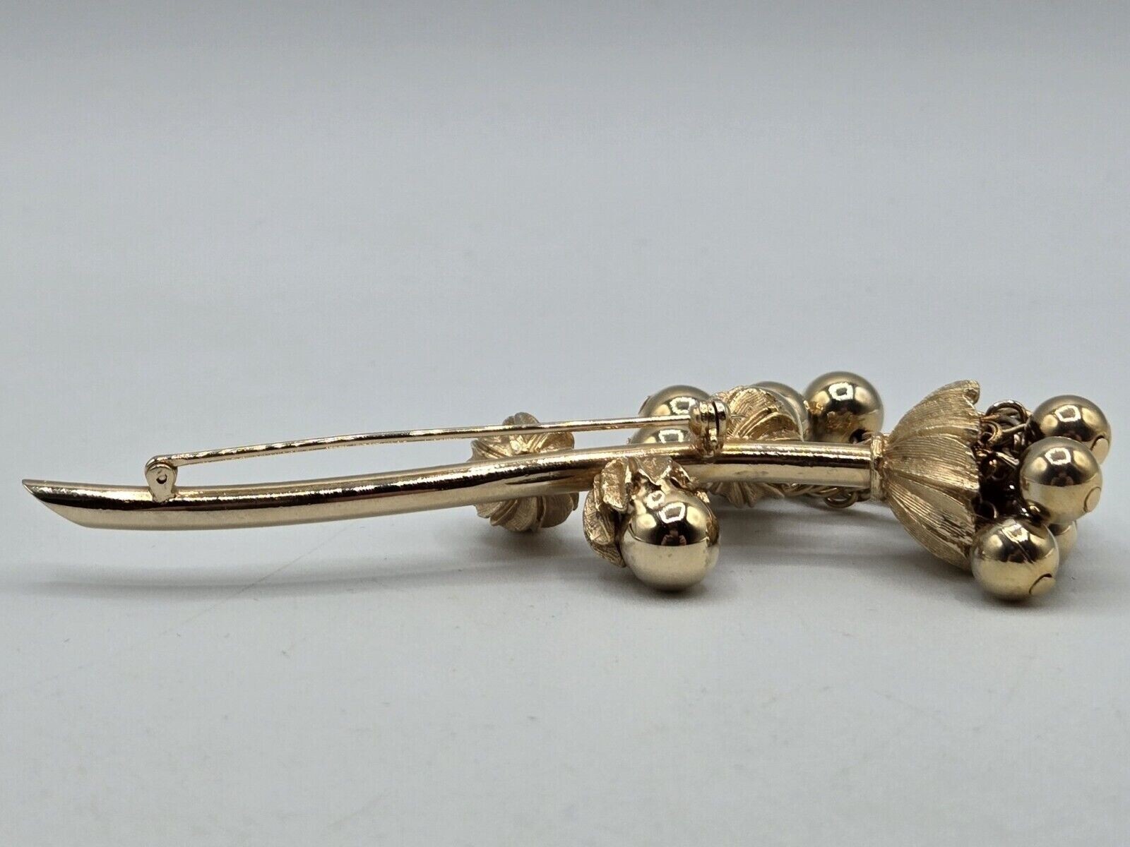Flower Stem Brooch Gold Tone W/ Chain Tassels & Beads Unsigned Large 3D
