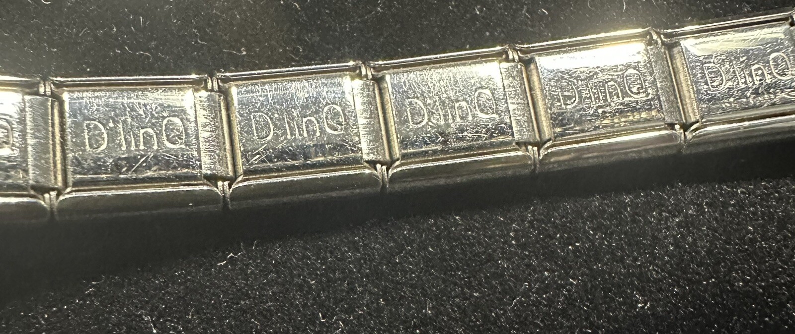 Vintage D’linq Fashion Bracelet – Silver Tone – Stretch Band – Stainless Steel