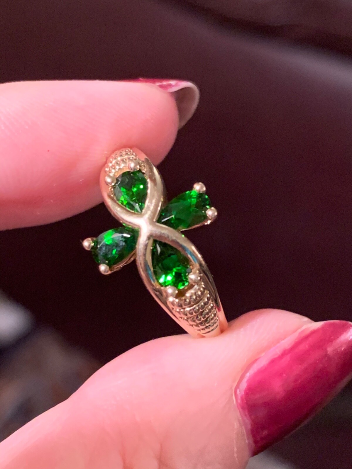 VINTAGE SOLID 14K YELLOW GOLD VIVID GREEN CHROME DIOPSIDE FLOWER RING ROMANTIC