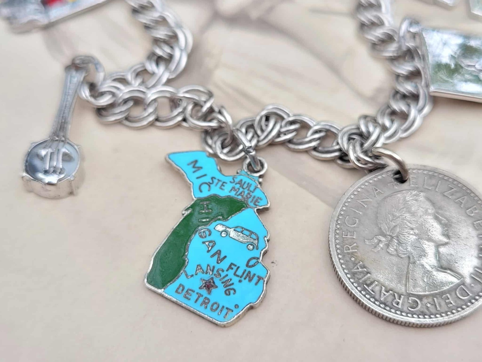 Vintage Sterling Silver Michigan Coins Banjo Grad 7 Charm Bracelet 7″ – 21.4g