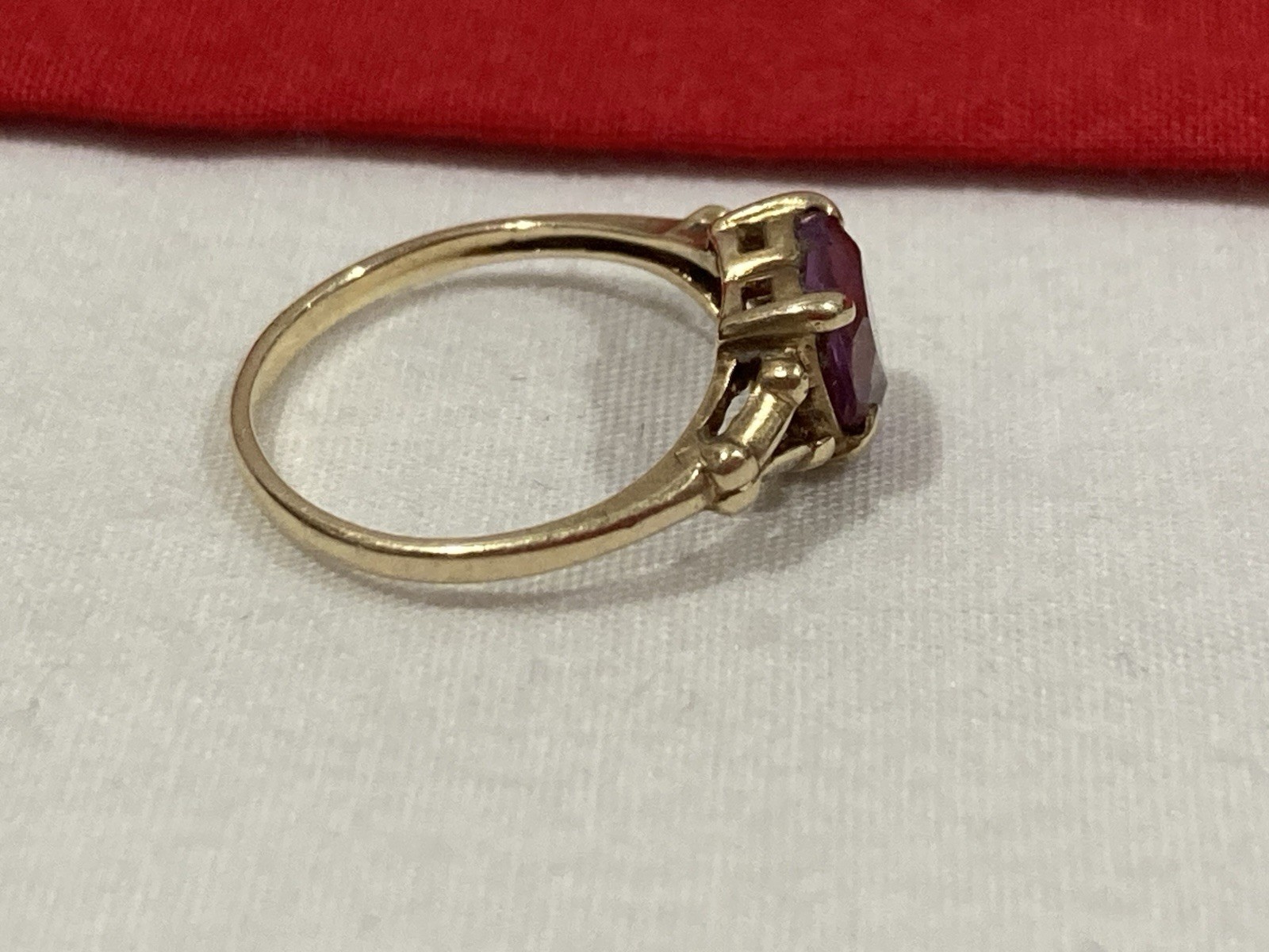 Vintage ROMANY 10k Solid Yellow Gold Heart Shape Amethyst Stone Ring SIZE 4.25