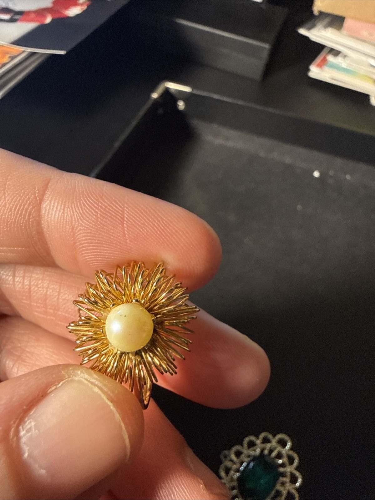 Vintage 2 Sets Of Earrings And 1 Pin