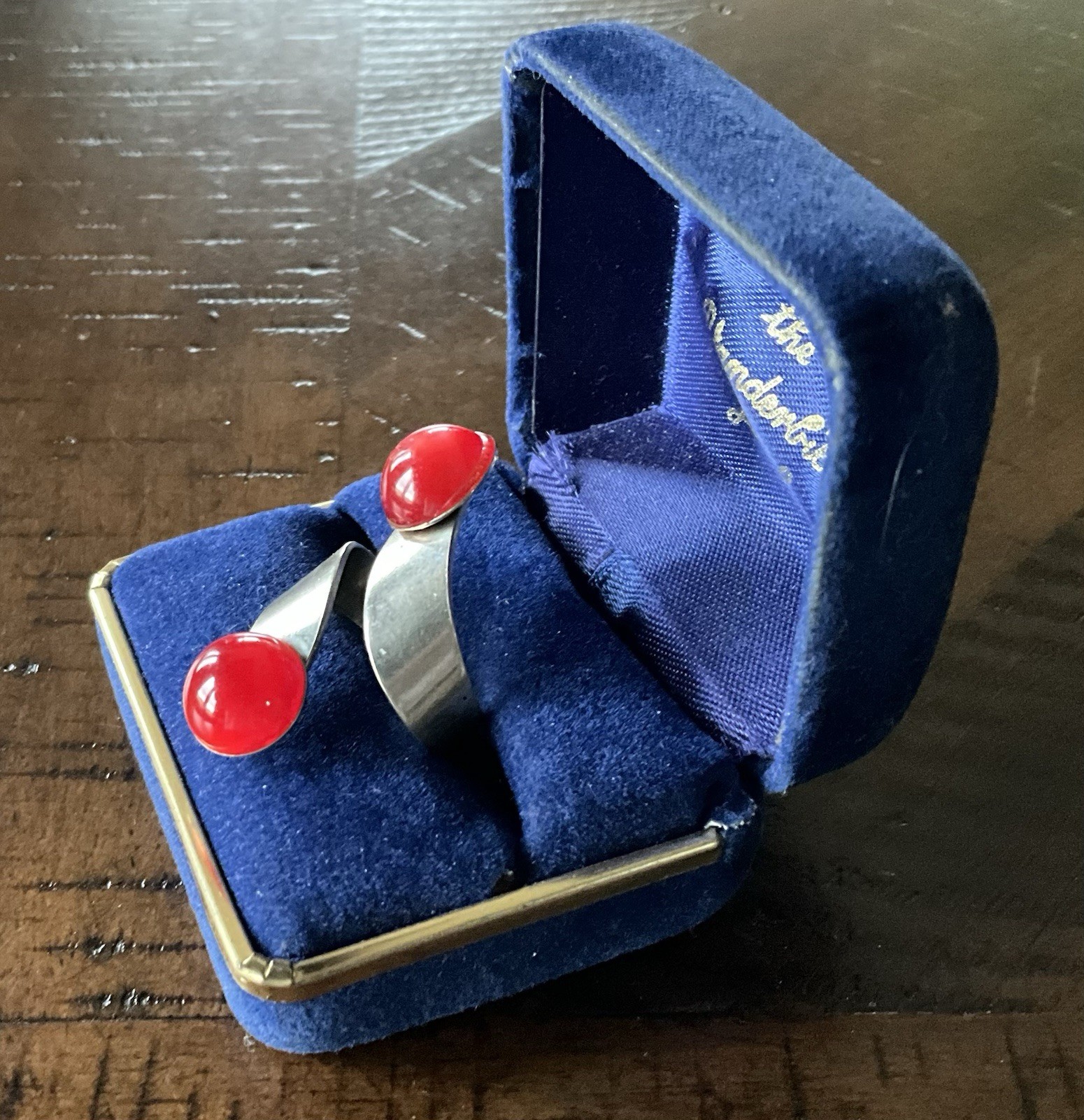 Vintage Modernist Bypass Red Cabochon Ring Estate Jewelry