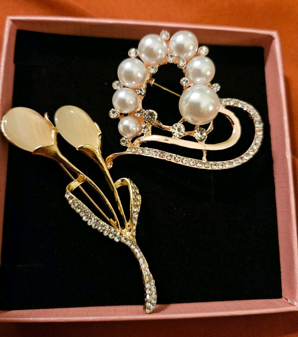 Pearl heart brooch and a tulip flower brooch,rhinestone and artificial pearls.