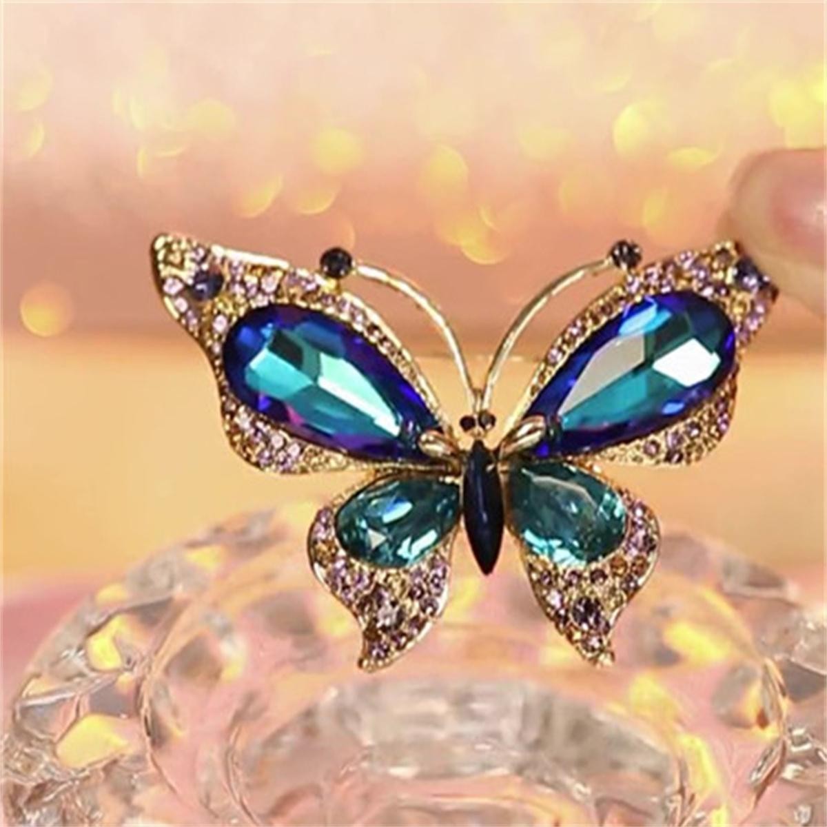 Vintage Butterfly Brooch Y2k Exquisite Pin Luxury Jewelry Accessories Party Gift
