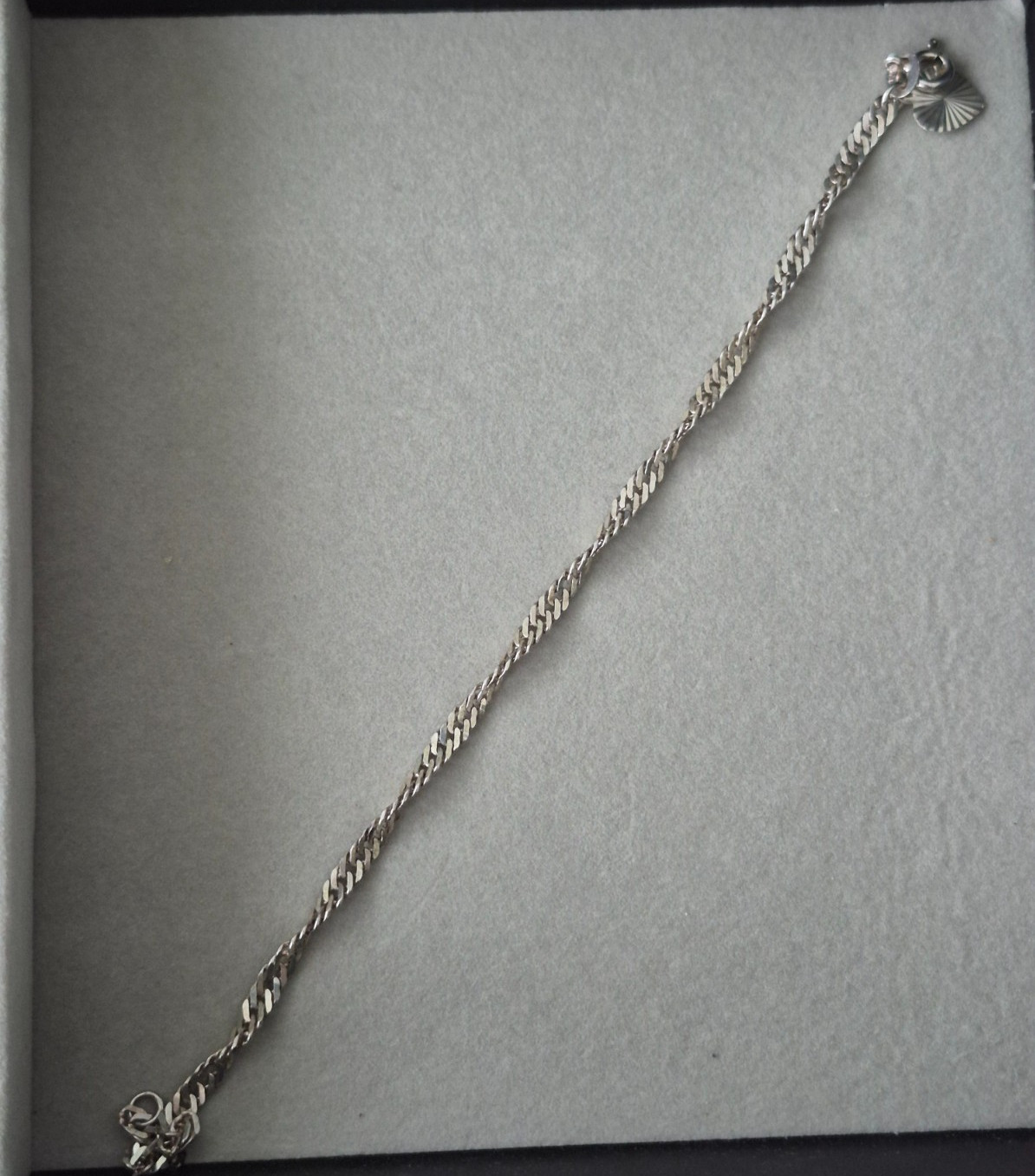 Vintage Sterling Silver 925 Twisted Chain Bracelet with fan charm 7.5″ 3.3g