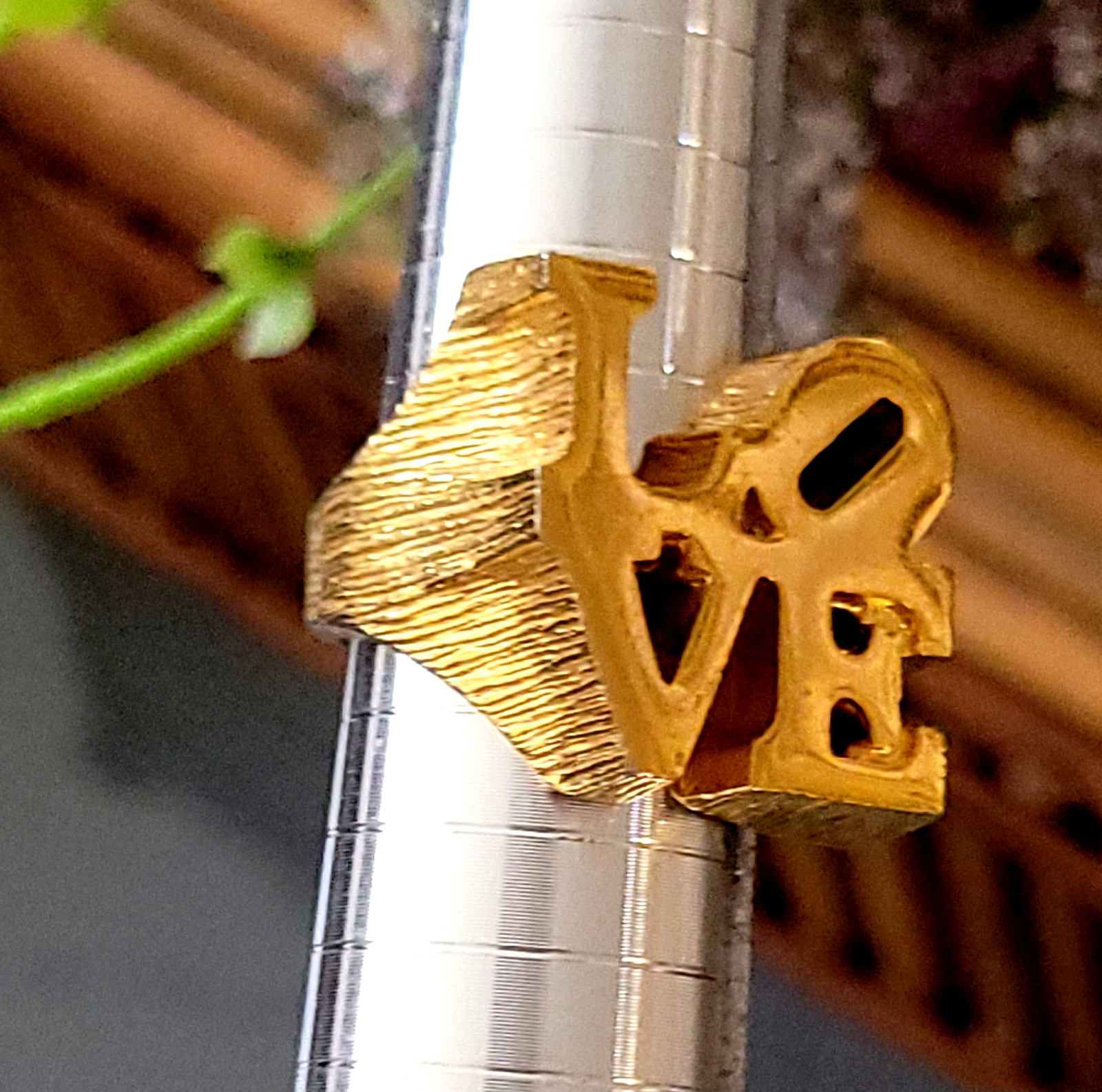 Robert Indiana LOVE Ring Design Pop Art Goldtone Over Brass Size 7.25 Vintage