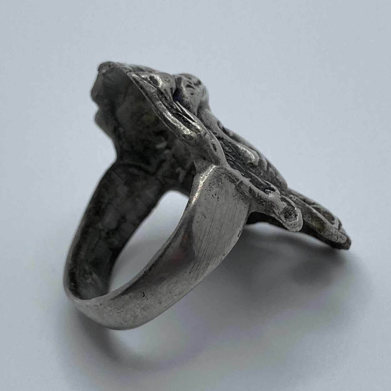 Maiden or Mermaid Figural Art Nouveau Pewter Repousse Ring Size 7.5-8 B30