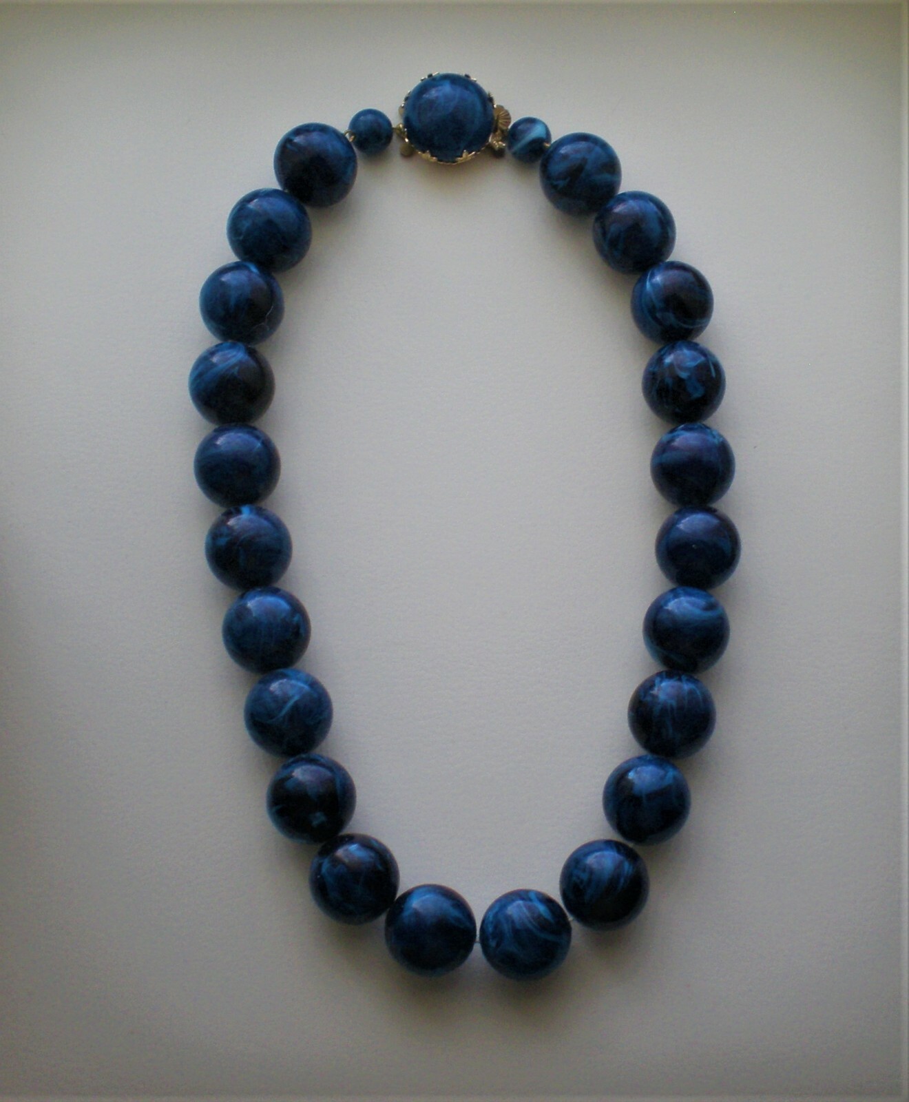 Vintage West Germany 17.5MM Blue Faux Lapis Lazuli Beads Beaded Necklace 17.5″