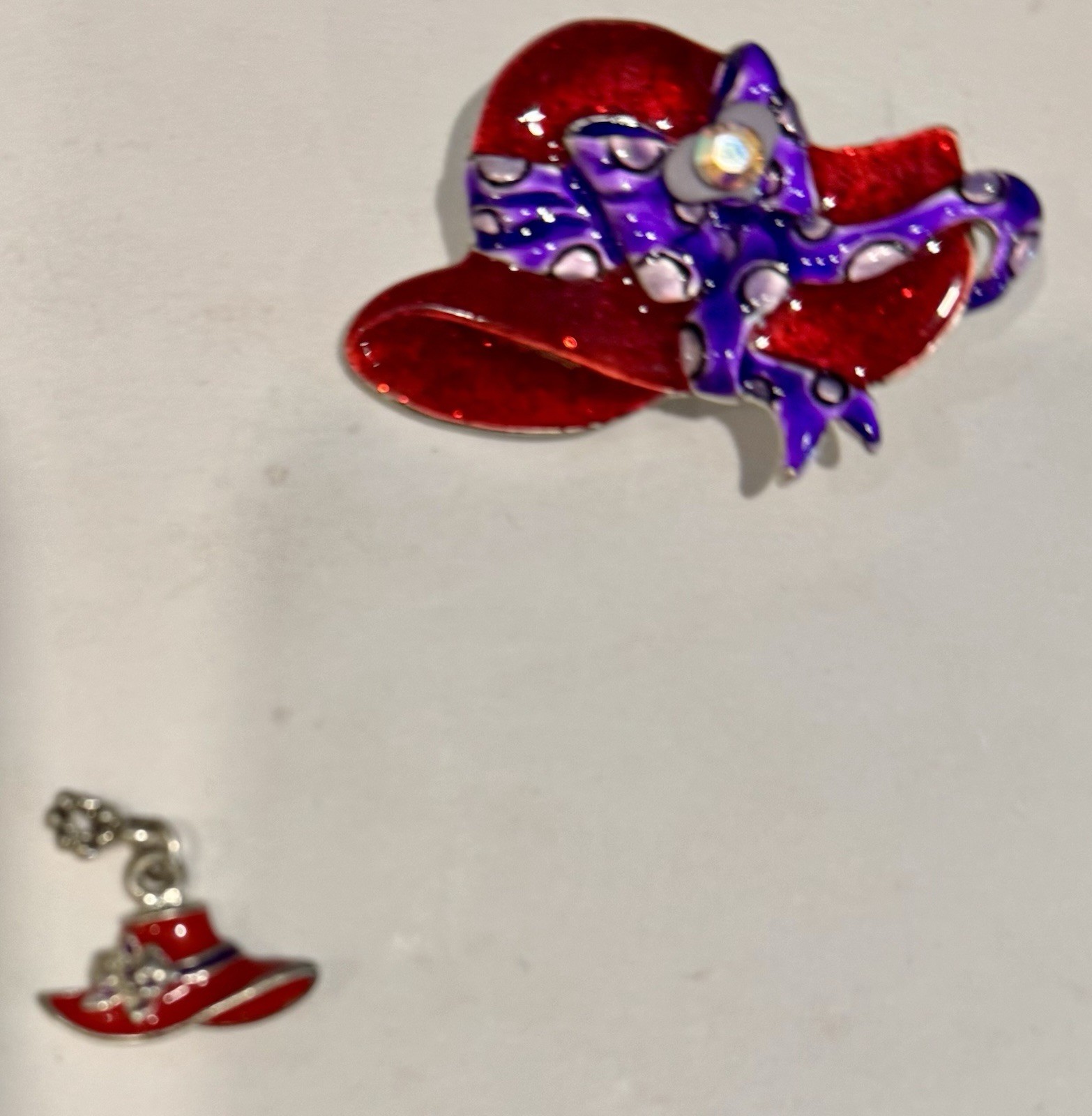 Vtg Set -AJMC Silver W/ RED GLITTER HAT PURPLE POLKA DOT Brooch/pin & Charm