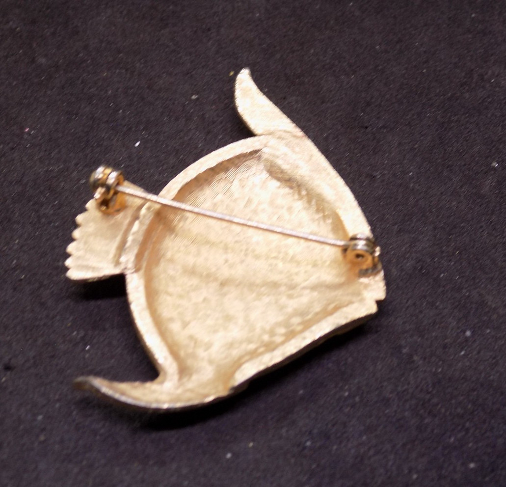 Elegant Vintage Angel Fish Brooch with Enamel Finish and Gold Accents (535)