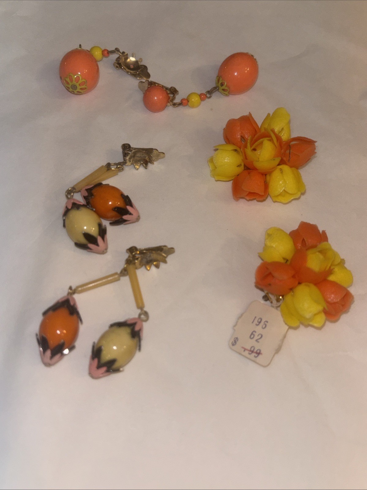 Mixed Huge Vtg Costume Jewelry Lot Orange, Amber, Yellow, Coral Colored Jewelry