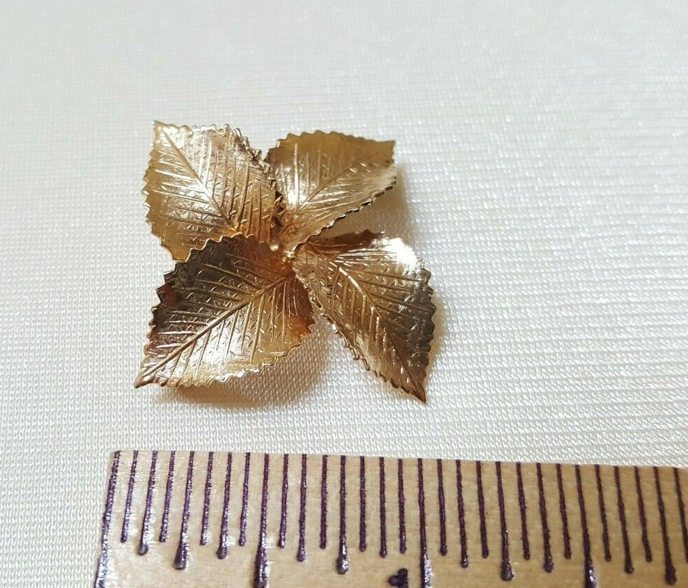 AC 12KGF Four Leaves Brooch Pin Approx 1″ Square Used VG