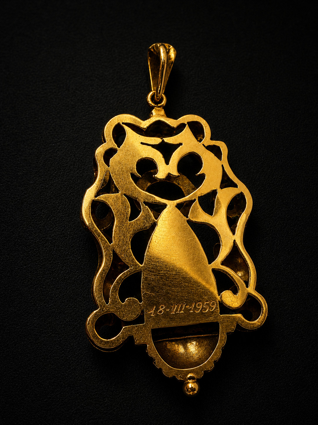 Vintage Virgin Mary Pendant 18K Gold 1930 Art Deco Religious Medal Hand Carved