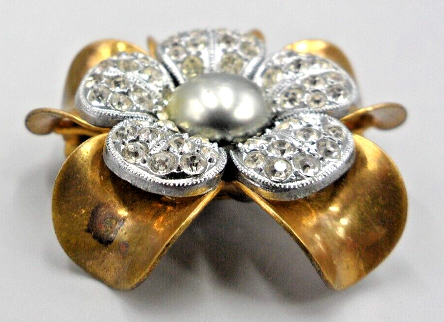 30s 40s Flower Brooch Gray Faux Pearl Crystal Layered Reflexed Petals Retro Vtg