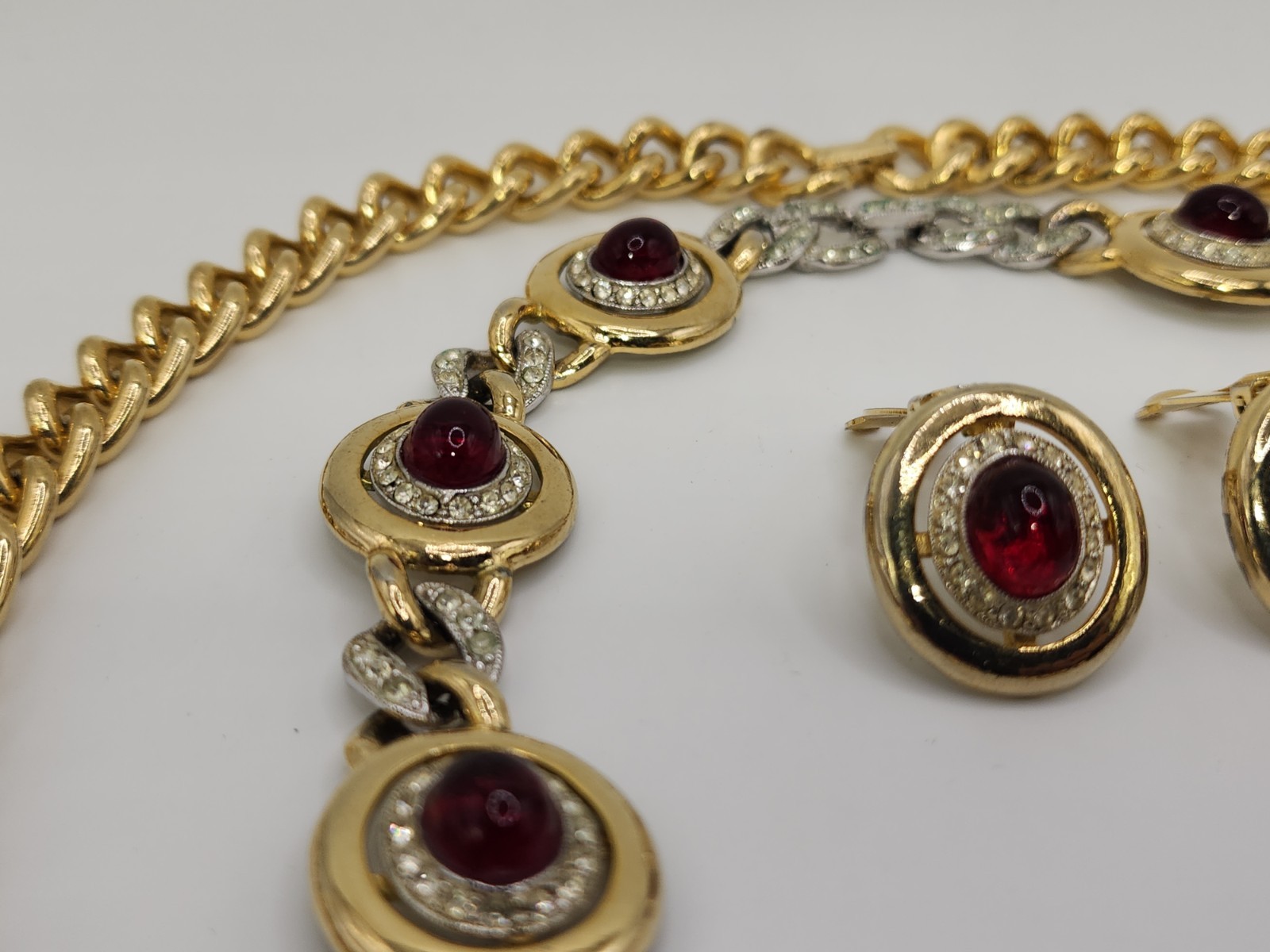 VINTAGE KENNETH LANE RARE 3 PIECE NECKLACE & EARRING SET GOLD RED CABOCHON