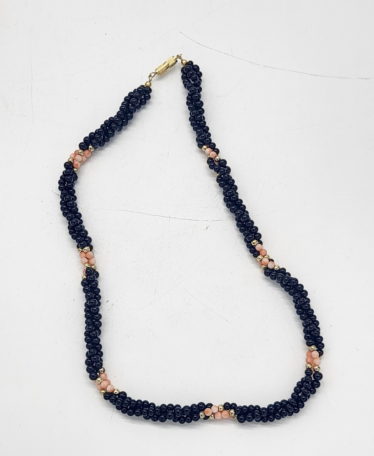 vintage 18″ costume necklace, multi strand black onyx and coral beads