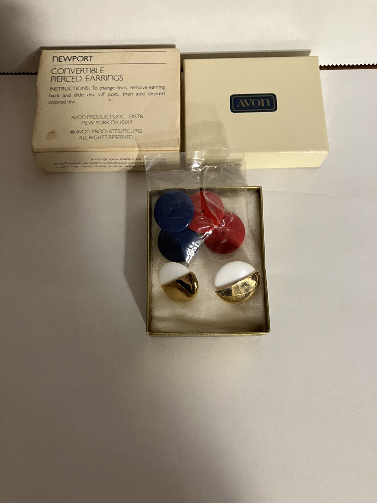 Vintage Avon “Newport” Convertible Pierced Earrings with 3 Colors – 1982