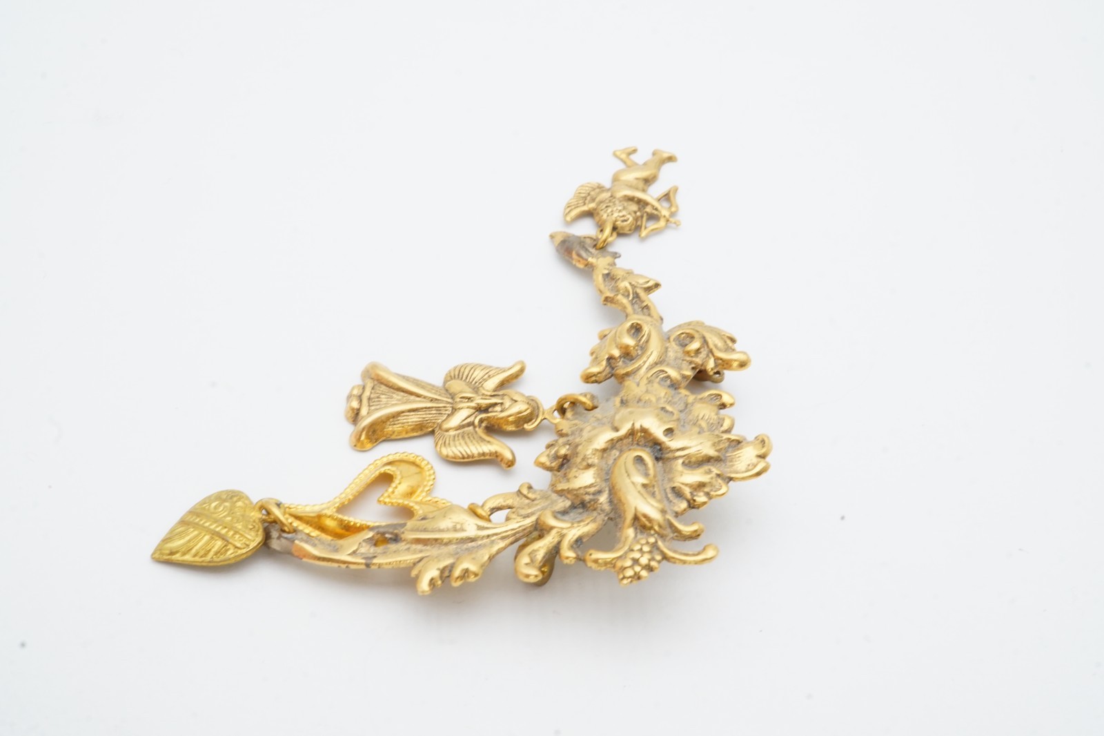 Vintage Brooch Pin Gold Tone Angels Hearts