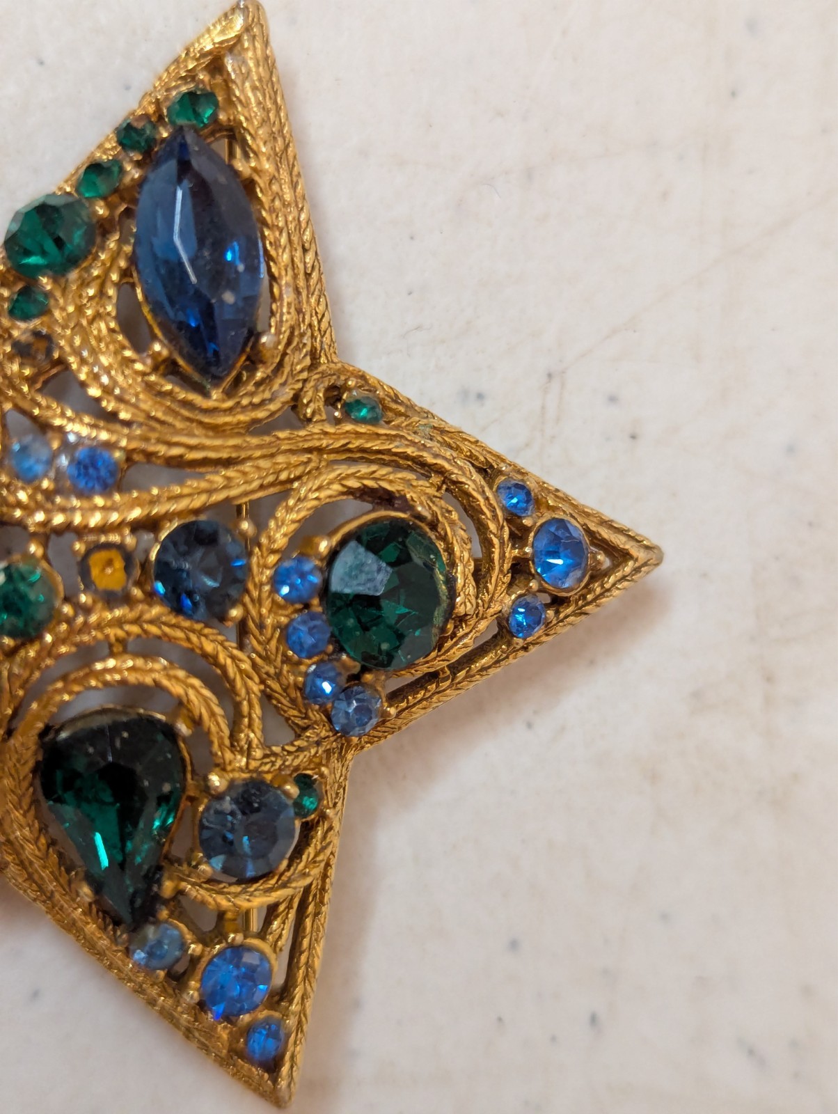 LaRoco La Roco Domed Paisley Rhinestone Star Brooch Pin Greens & Blues