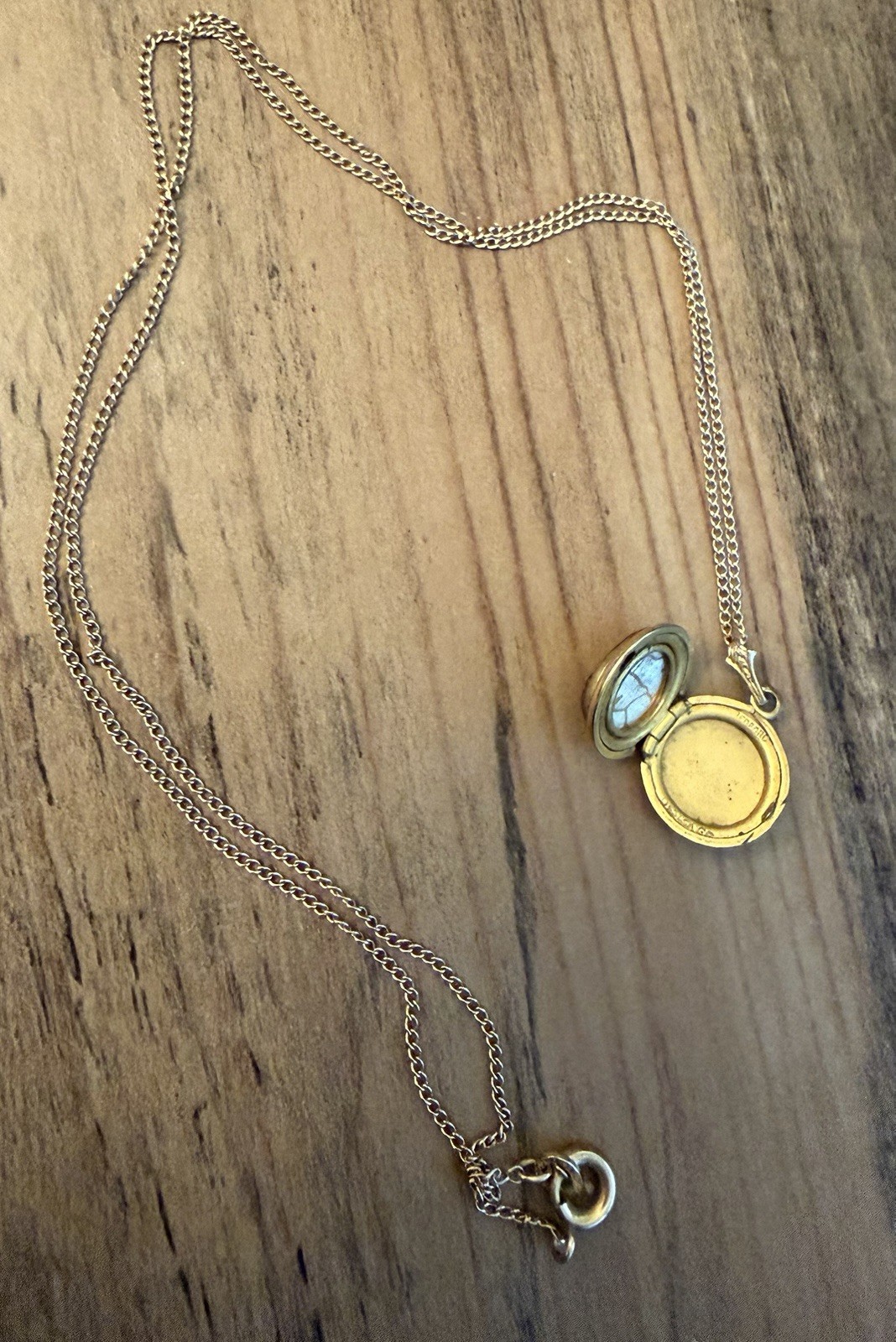 VINTAGE 12K GF CARVED SHELL CAMEO 3/4 PENDANT & 18” CHAIN