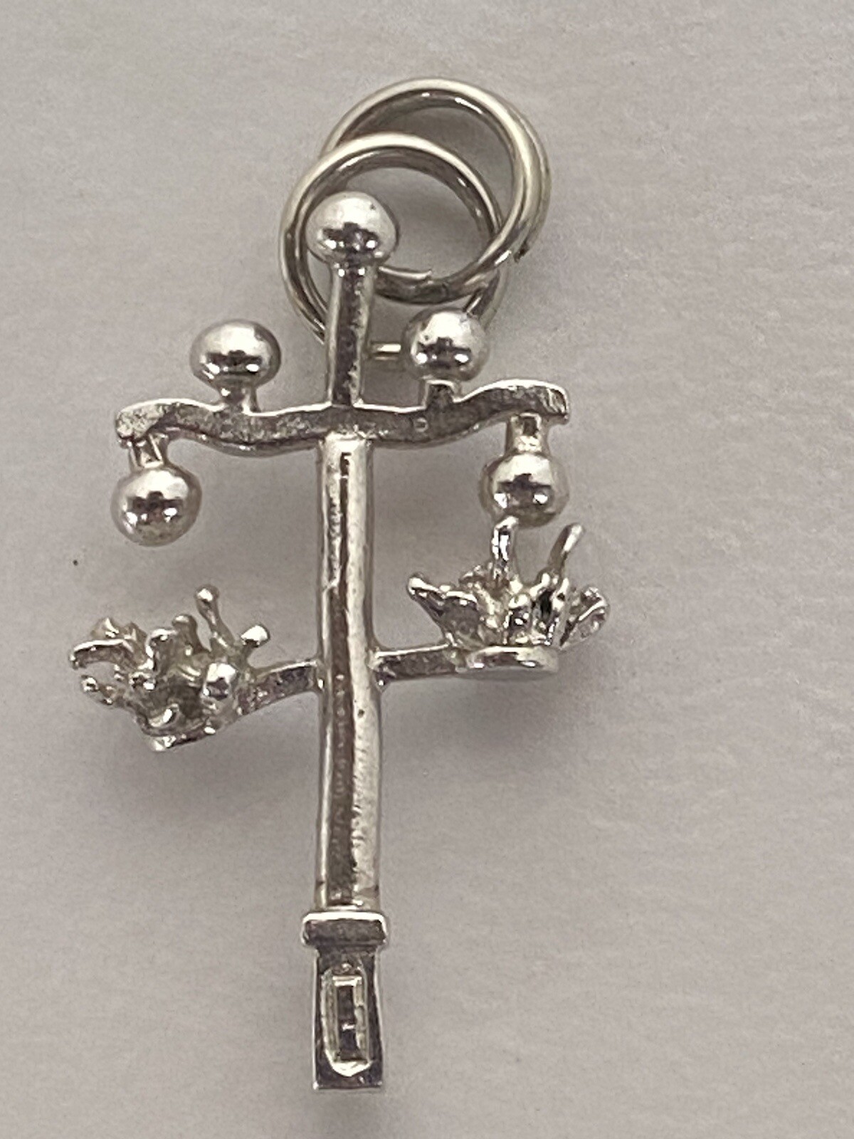 Vintage Sterling Slver Charm Figural 3D Lamp Post