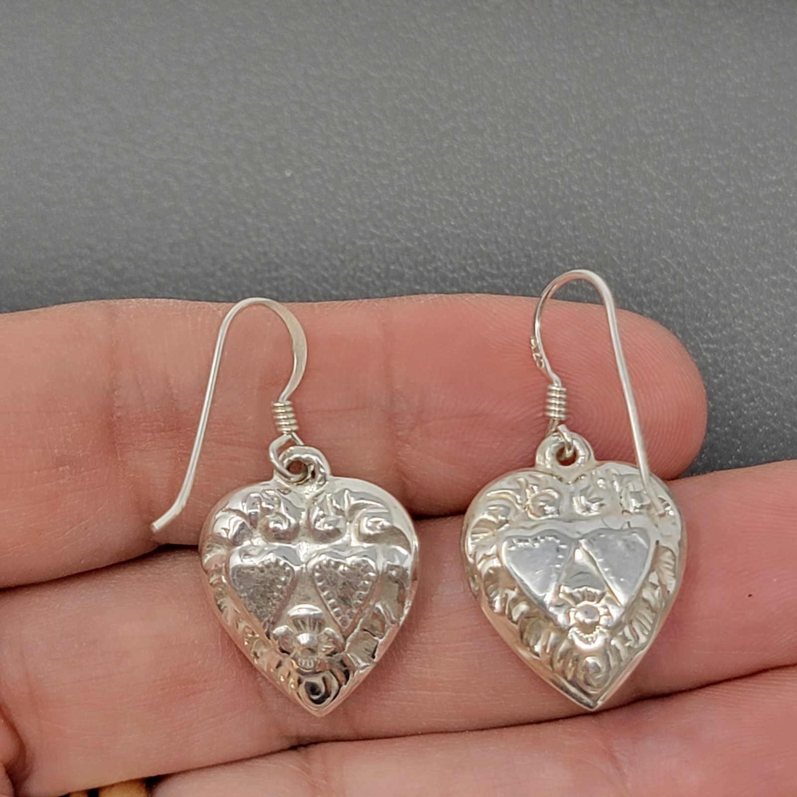 925 Sterling Silver Hearts & Flowers Dangle Drop Earrings