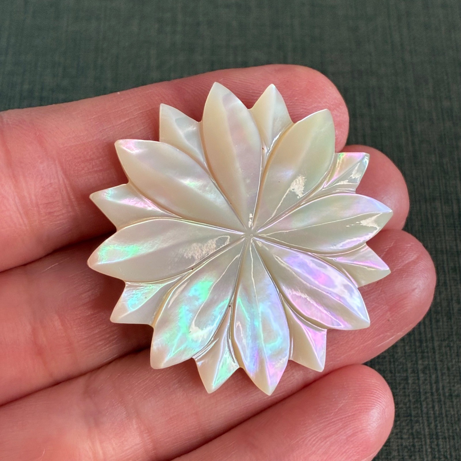 Vintage Mother Of Pearl Flower Brooch Carved Floral Iridescent Shell Pin 1.6″