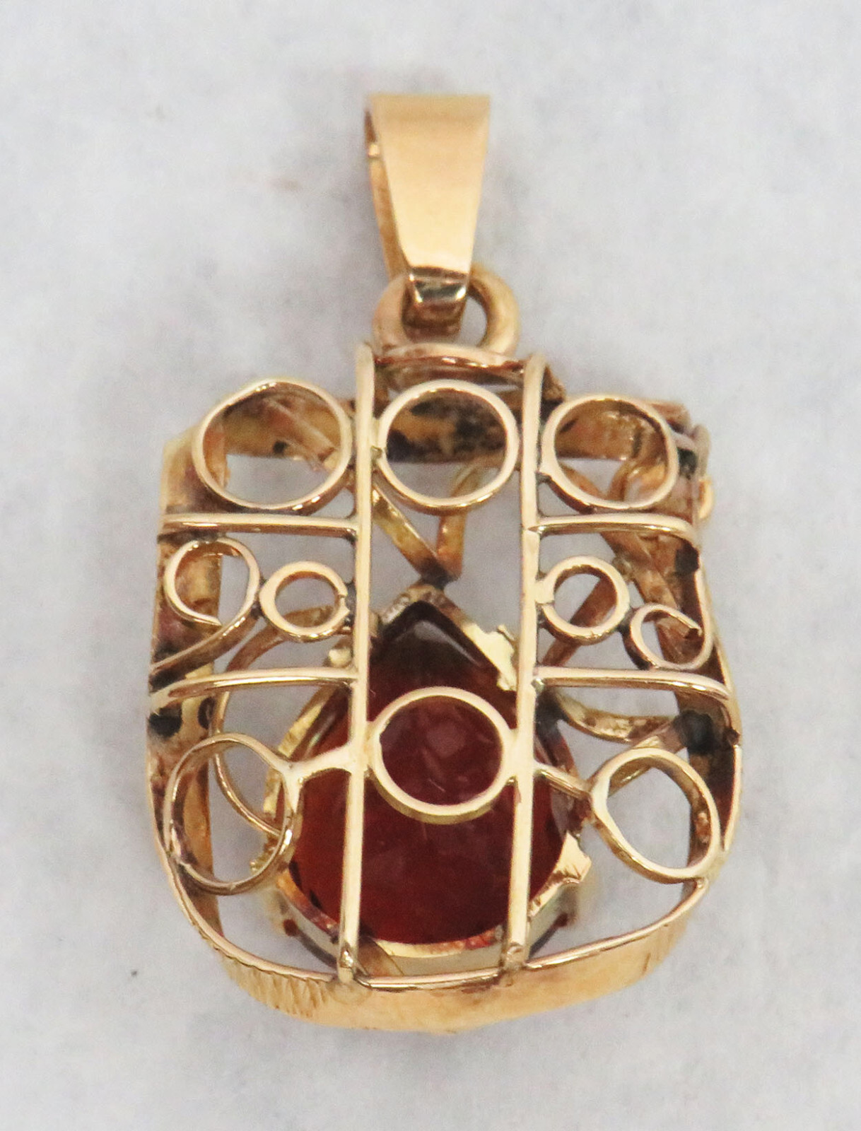VINTAGE 18K GOLD & 6.48ct REDISH BROWN SPINEL PENDANT