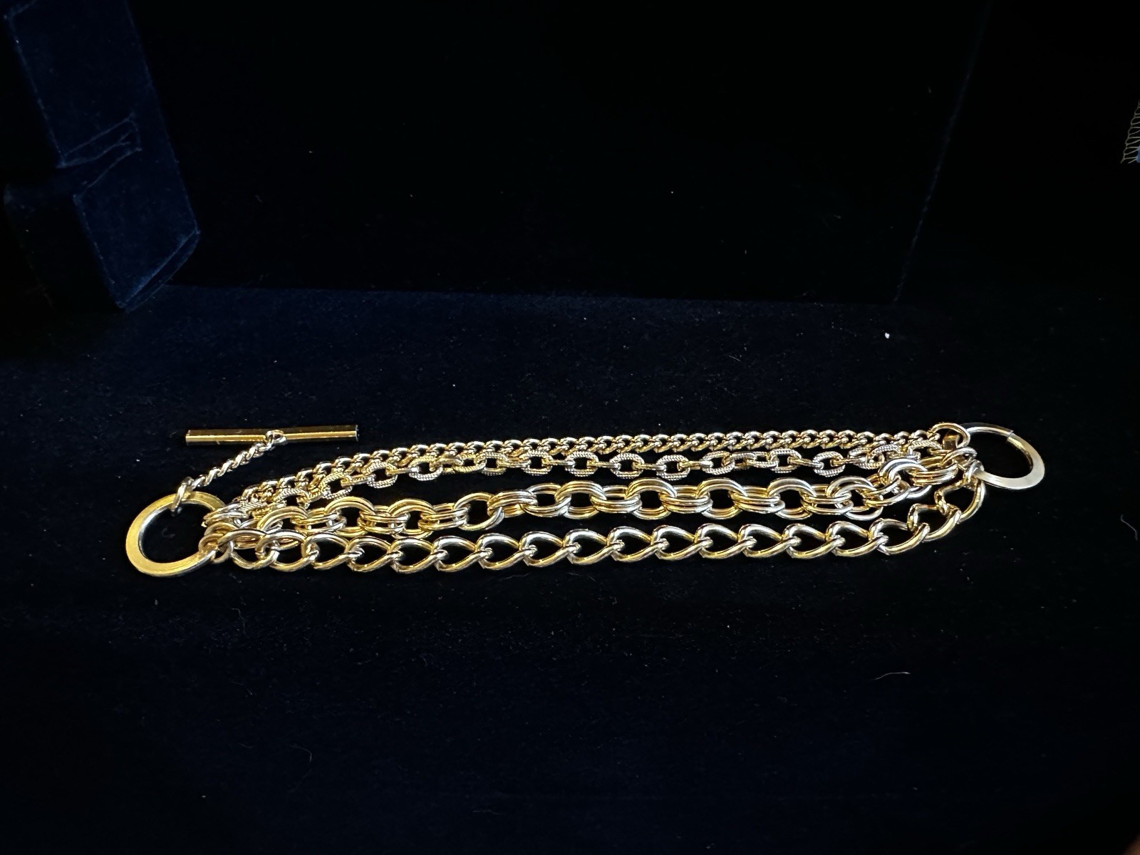 Vintage Beautiful 9” Gold Tone Multi Chained Bracelet Perfect For Daily Wear