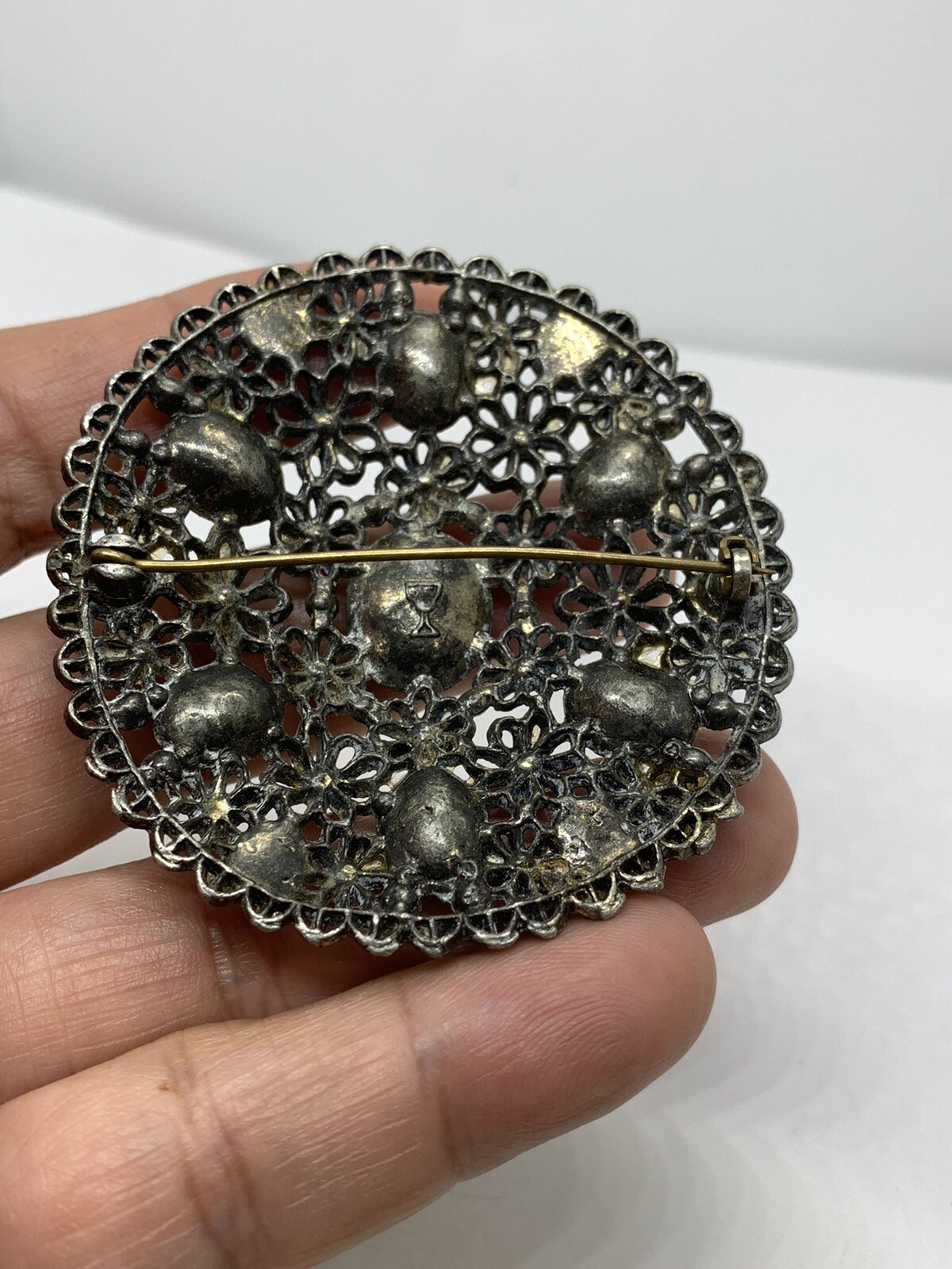 Beautiful Vintage Brooch by New England Glass Works Jewellery
