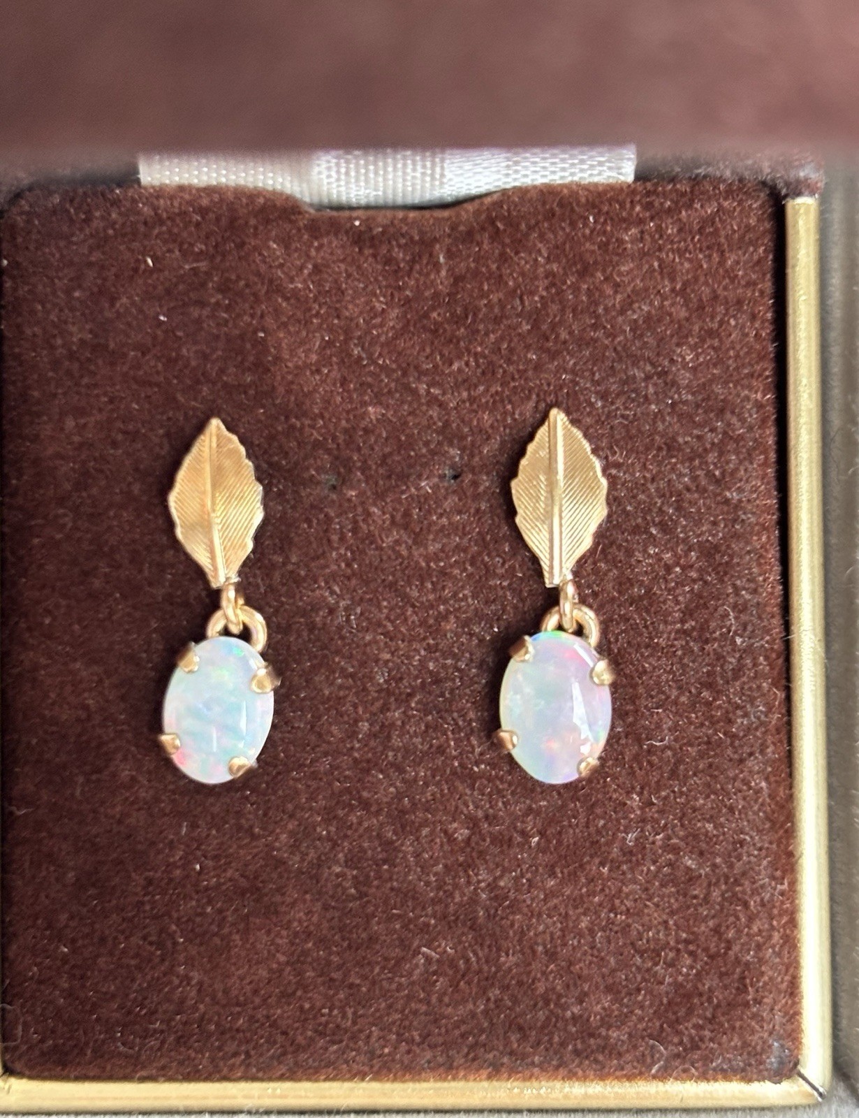 Vintage Gold Tone Leaf Oval Opal I Believe Stud Dangling Earrings 17.5mm Long