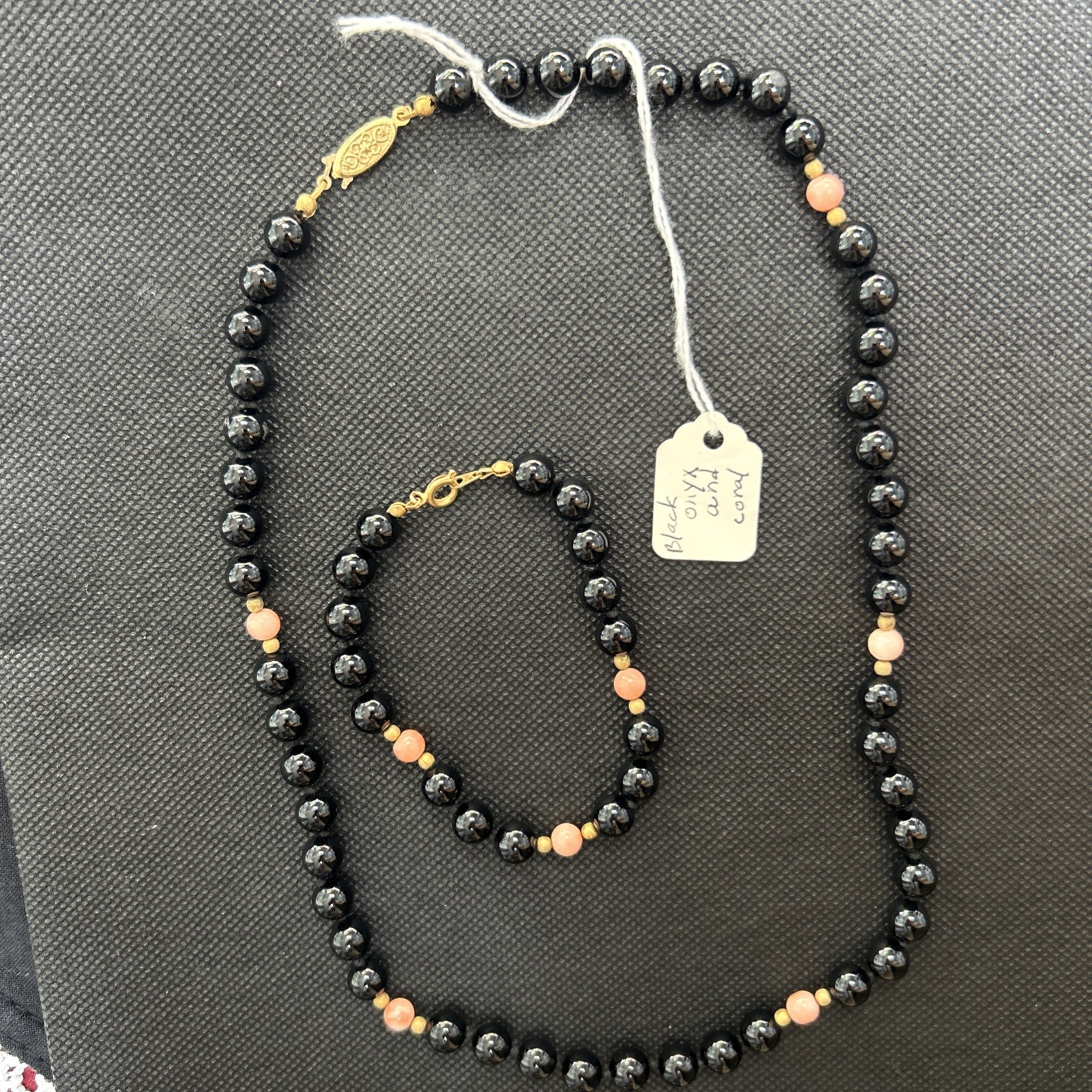 VTG Black Onyx & Coral Hand Knot Necklace 20” & Bracelet 8” Set
