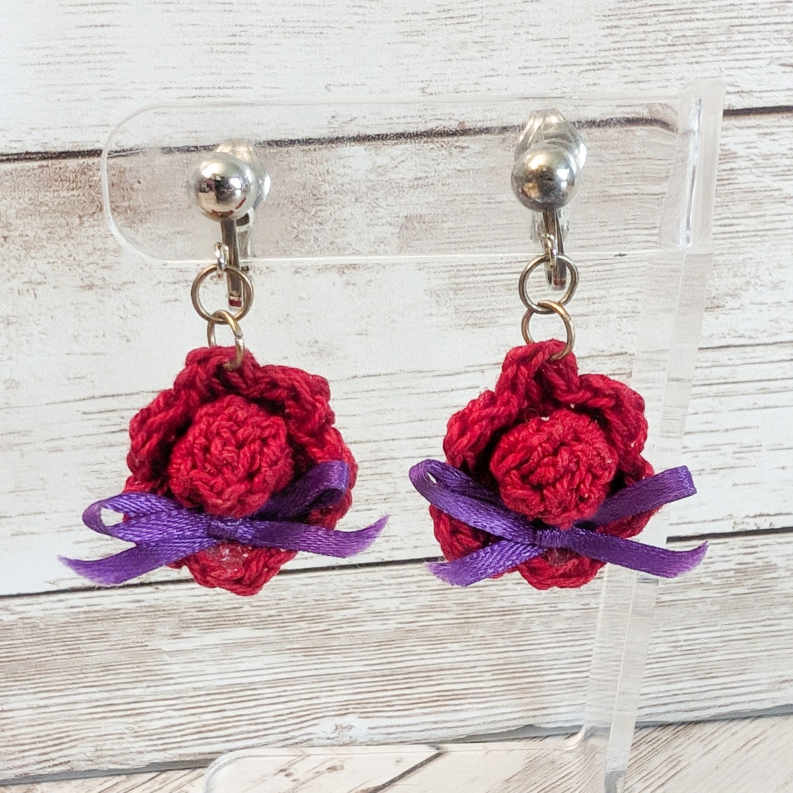 Vintage Clip On Earrings Knitted? Hat Dangle Red & Purple