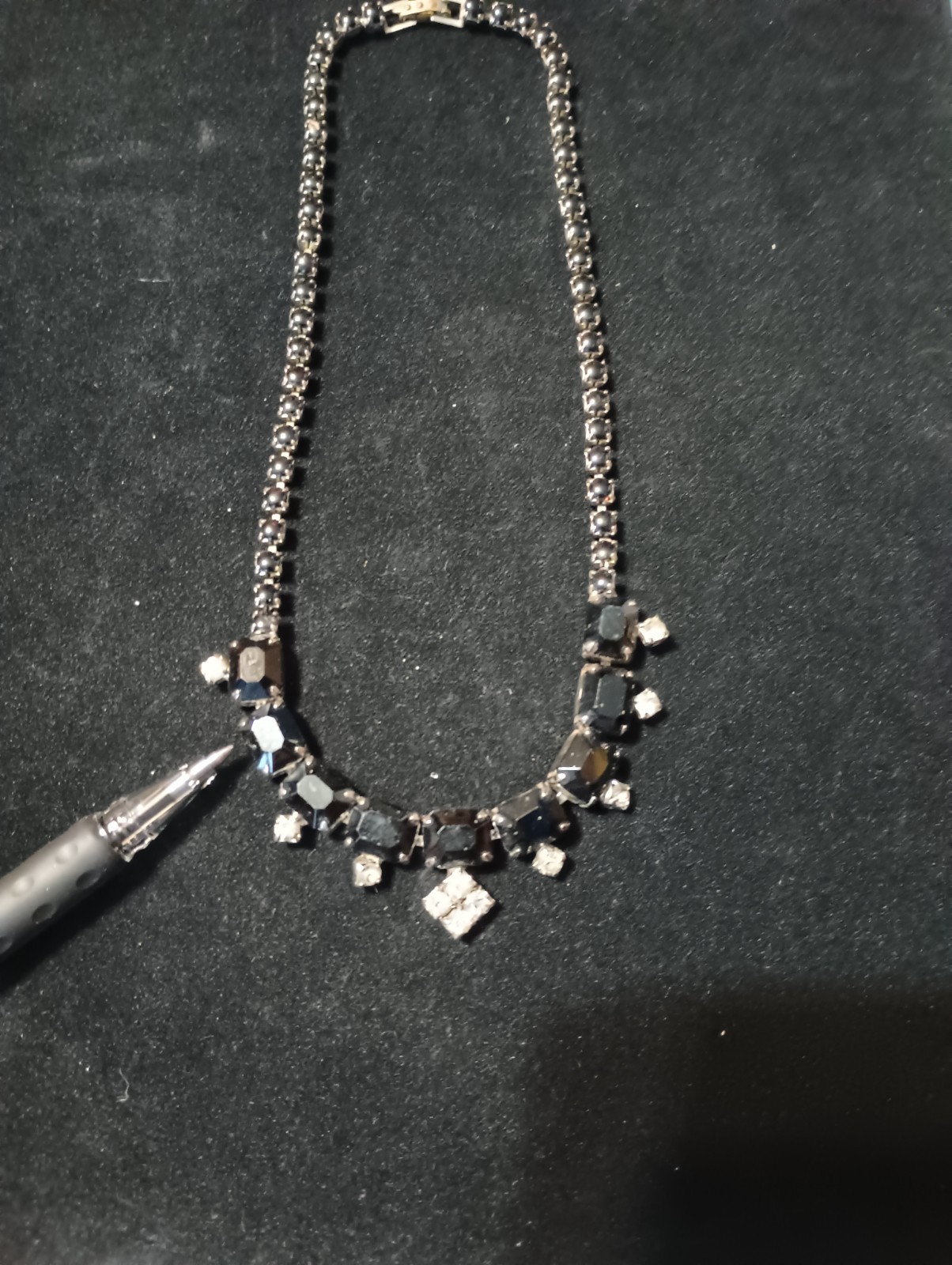 Vintage Choker Necklace. Black & Clear Rhinestones. *Note