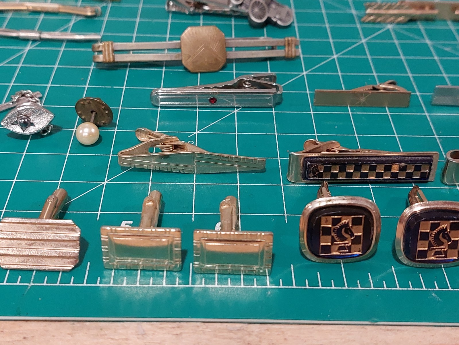 CUFFLINKS Tie Bar Clasp Pin Mens Gold Tone Lot Swank Anson ETC