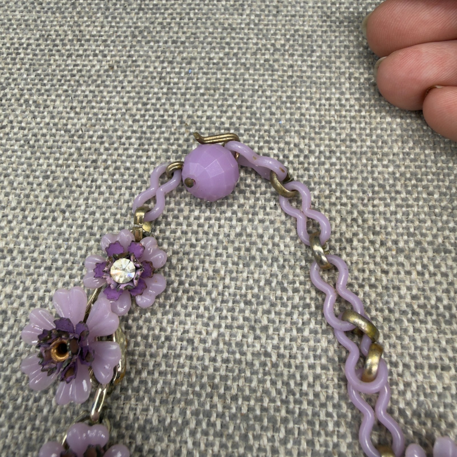 Vintage Necklace Acrylic Purple Flowers Rhinestone Centers 15 Inches READ