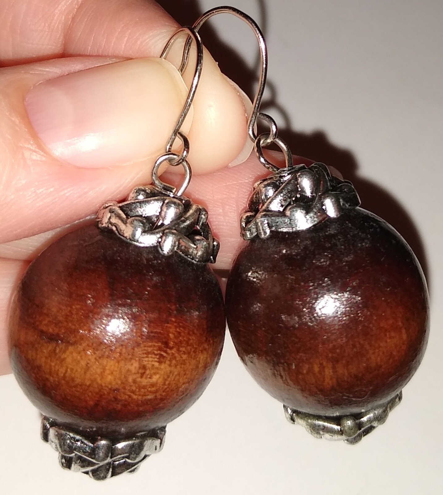 Wood & Silvertone Earrings Dangle 1.16″ Vintage