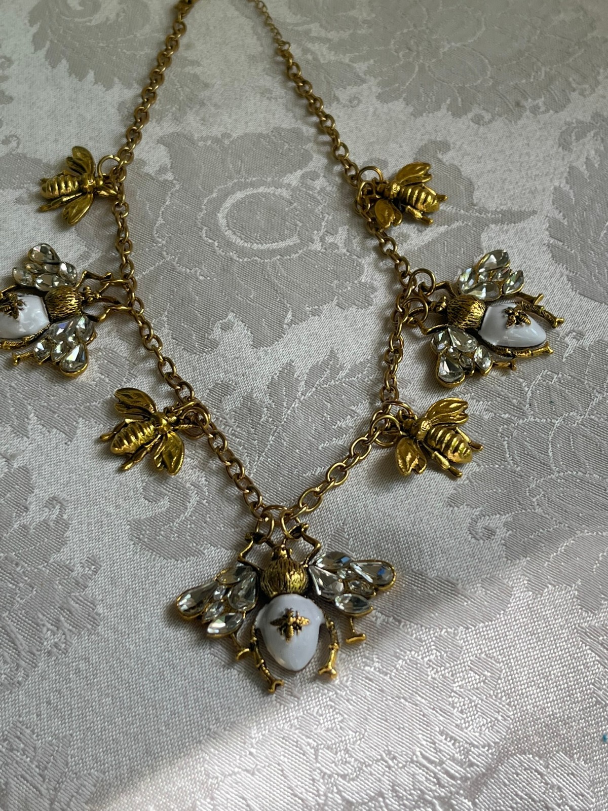 Vintage Style Multi-bee Charm Bib Necklace Gold-Toned Link Chain 18″